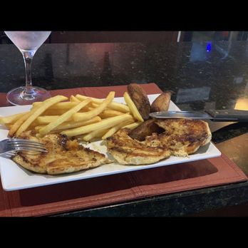 Cebiche's Place - Grilled chicken with fries and sweet plantains. Pollo a la plancha con maduros - Seafood Near Me - Miami, Florida Cebiche's Place - Grilled chicken with fries and sweet plantains. Pollo a la plancha con maduros - Seafood Near Me - Miami, Florida