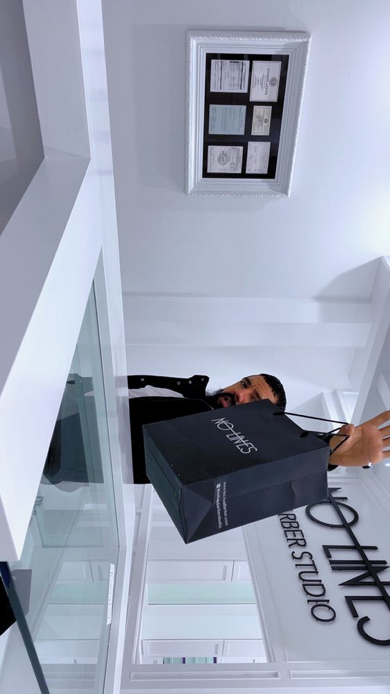 No Lines Barber Studio Logo