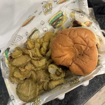 Chuck's Burgers - American Near Me - San Antonio, Texas