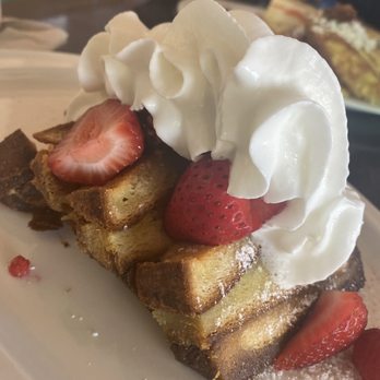 Cafe Le Reve - French toast - Breakfast & Brunch Near Me - Riverside, California Cafe Le Reve - French toast - Breakfast & Brunch Near Me - Riverside, California