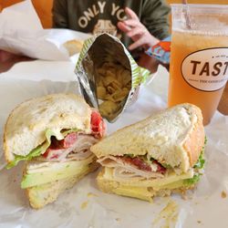 TASTE - Northender with House Dressing instead of Basil Mayo