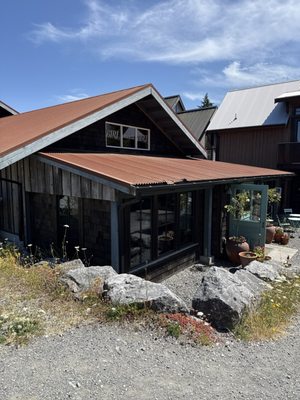 Girl Meets Dirt by null