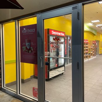 Smoothie King - the inside of a convenience store - Juice Bars & Smoothies Near Me - Aventura, Florida Smoothie King - the inside of a convenience store - Juice Bars & Smoothies Near Me - Aventura, Florida