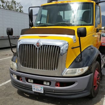 Gobind Truck Driving School - Driving Schools Near Me - Castaic, California