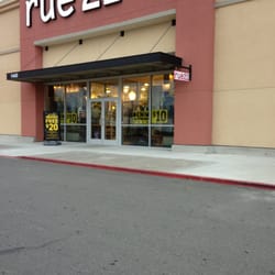 Rue 21 - Front of the store in the mall
