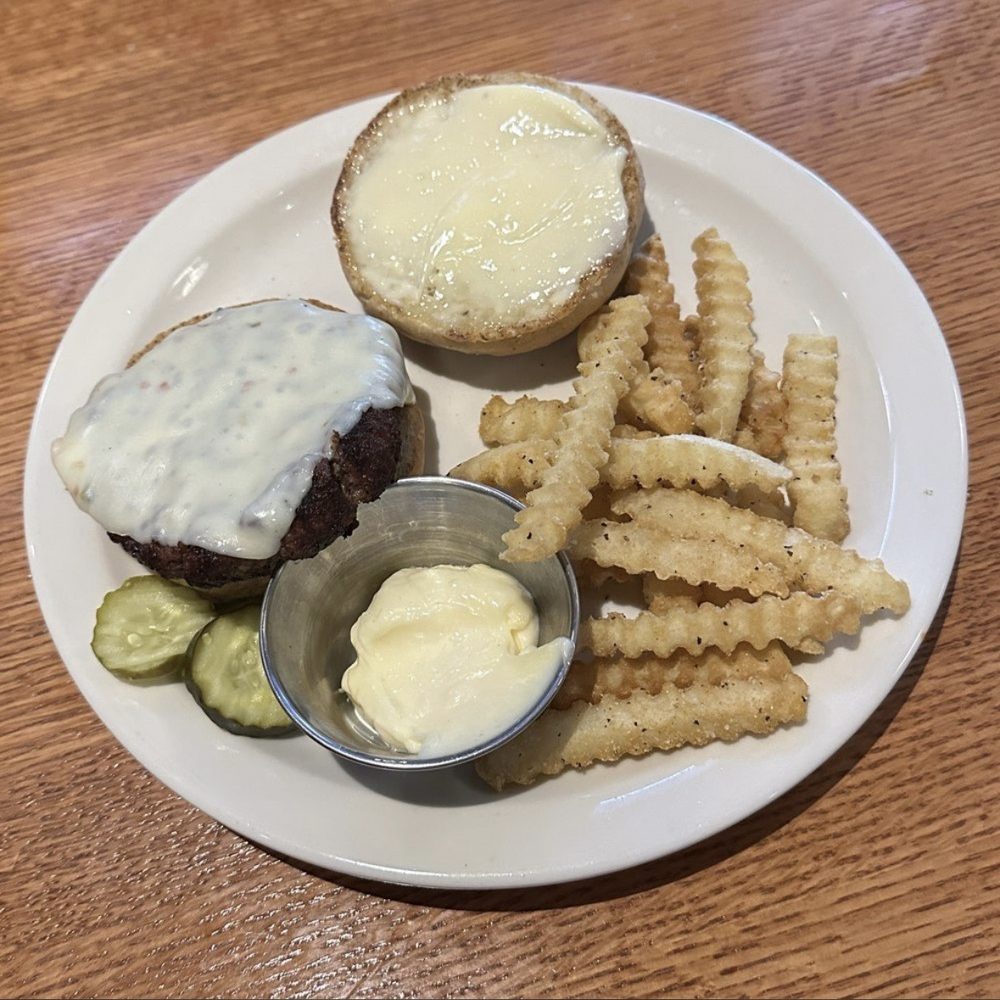 Lazlo's Brewery and Grill - Lazlo Burger - American Near Me - Omaha, Nebraska