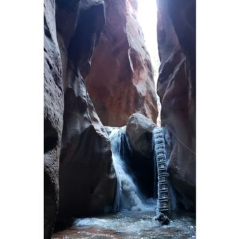 Kanarra Falls - First ladder. Frozen over in November but still a beautiful sight. I recommend going in the months of October or before. - Hiking Near Me
