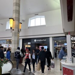 Sunglass Hut