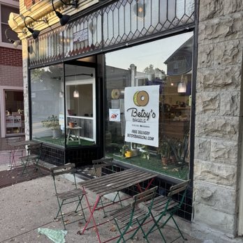 Betsys' Bagels & Deli - Outside - Bagels Near Me - Ridgefield Park, New Jersey