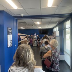 US Post Office - The line