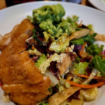 Doc B's Restaurant + Bar - Chinese Chicken Salad - New American Near Me - Chicago, Illinois
