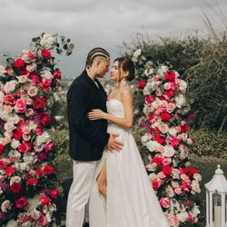 The Purple Rose - A wedding flower arch is one of the most important decorations and attributes of a wedding in 2024.