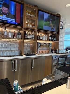 John F. Kennedy International Airport by null