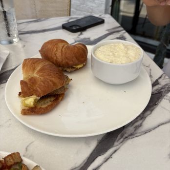 Breakfast At Barneys - Breakfast & Brunch Near Me - Atlanta, Georgia Breakfast At Barneys - Breakfast & Brunch Near Me - Atlanta, Georgia