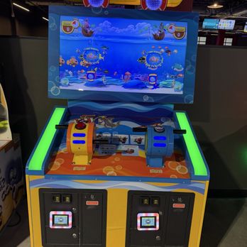 810 Entertainment - Arcade - Bowling Near Me - Sterling, Virginia