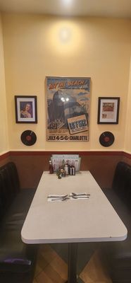 Ocean Diner by null