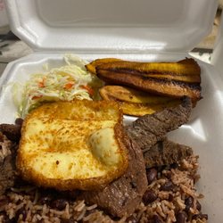 Viva Nicaragua Restaurant - Carne asada, gallo pinto, maduro, y queso frito