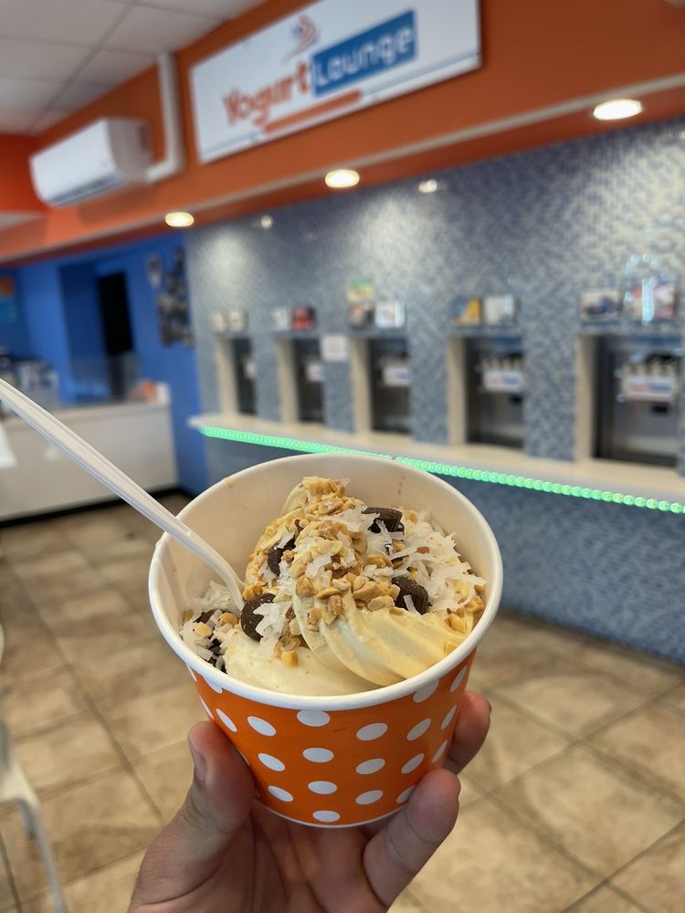 YOGURT LOUNGE III Updated October 2024 39 Photos & 62 Reviews 326