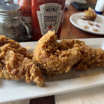 Avenue Brunch House - Fried Chicken - Breakfast & Brunch Near Me - Dearborn, Michigan