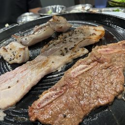 Galbi, pork jowl! Galbi, pork jowl!