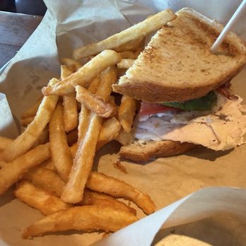 Lazy Dog Restaurant & Bar - Comfort Food Near Me - Aurora, Colorado