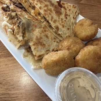 Off The Grille - Chicken quesadilla with yuca bites - Latin American Near Me - Miami, Florida Off The Grille - Chicken quesadilla with yuca bites - Latin American Near Me - Miami, Florida
