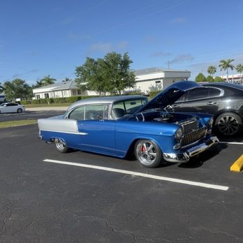 Craig's Twisted Garage - Mike's 55 Chevy belair in Craig's Twisted Garage parking lot. - Auto Repair Near Me - Punta Gorda, Florida Craig's Twisted Garage - Mike's 55 Chevy belair in Craig's Twisted Garage parking lot. - Auto Repair Near Me - Punta Gorda, Florida