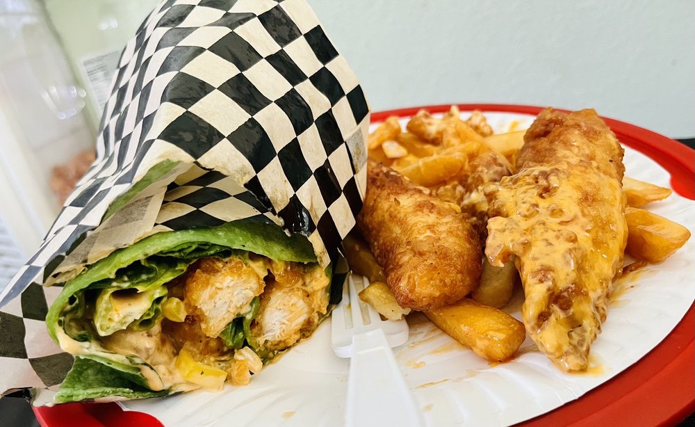 WINGS EMPIRE Updated September 2024 81 Photos & 133 Reviews 4737