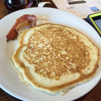 Flightline Cafe - Kids pancake with bacon - Breakfast & Brunch Near Me - Winter Haven, Florida