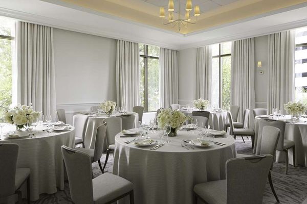 Waldorf Astoria Atlanta Buckhead by null