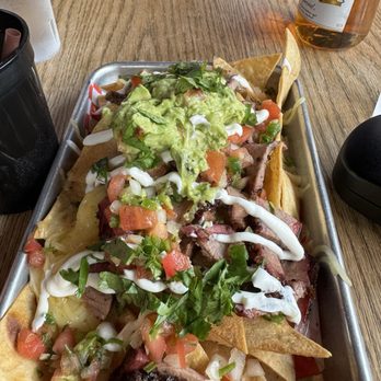 Heads And Tails Barbecue - Nachos with brisket - Barbeque Near Me - Berkeley, California