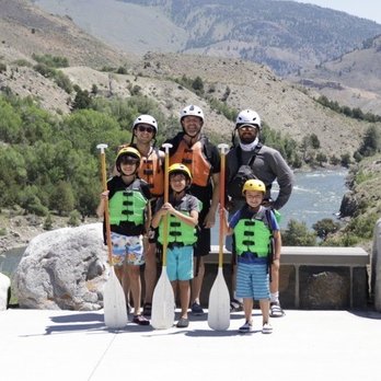Yellowstone Raft Company - Getting ready to head out down the Yellowstone River! - Rafting/Kayaking Near Me - Gardiner, Montana Yellowstone Raft Company - Getting ready to head out down the Yellowstone River! - Rafting/Kayaking Near Me - Gardiner, Montana