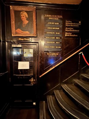 Ye Olde Cheshire Cheese by null