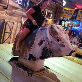 Music City Pub Crawl - Bar Crawl Near Me - Nashville, Tennessee Music City Pub Crawl - Bar Crawl Near Me - Nashville, Tennessee