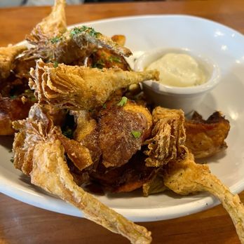 Harvest Kitchen and Pizzeria - Bexley - Fried artichokes and Yukon potatoes - Pizza Near Me - Bexley, Ohio Harvest Kitchen and Pizzeria - Bexley - Fried artichokes and Yukon potatoes - Pizza Near Me - Bexley, Ohio