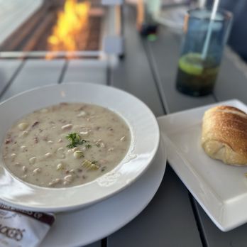 Ketch Harbor Pub - Seafood Near Me - Half Moon Bay, California