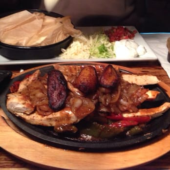 Zim Zari - Chicken fajitas, jerk style - Burgers Near Me - Trinity, Florida Zim Zari - Chicken fajitas, jerk style - Burgers Near Me - Trinity, Florida
