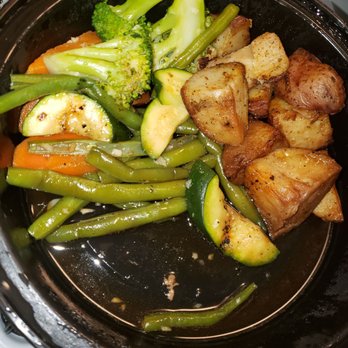 Michaelangelo's - Potatoes and vegetables. Simple but good. - Lounges Near Me - Bronx, New York