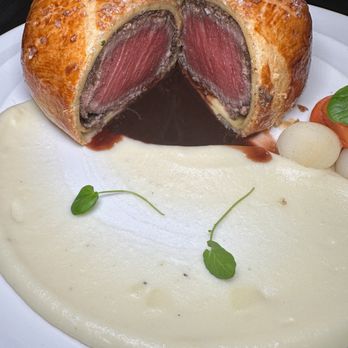 Gordon Ramsay Hell's Kitchen - Beef Wellington - New American Near Me - Miami, Florida