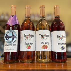 Tres Rojas Winery