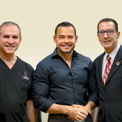 Cosmetica Plastic Surgery & Anti-Aging - Dr. Luis Vinas, Adley DaSilva & Dr. John Porcaro