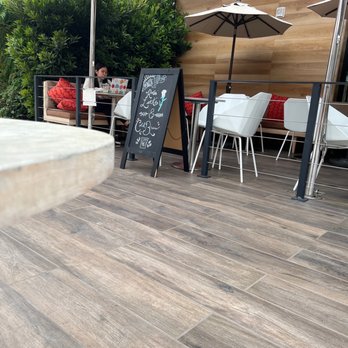Reborn Coffee - Outside seating of Reborn - Coffee & Tea Near Me - Manhattan Beach, California Reborn Coffee - Outside seating of Reborn - Coffee & Tea Near Me - Manhattan Beach, California