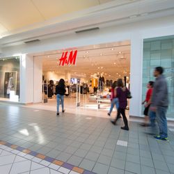 Moorestown Mall - H&M