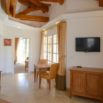 Domaine de l'Astragale - suite salon - Hotels Near Me - Gassin Saint Tropez, 83 Domaine de l'Astragale - suite salon - Hotels Near Me - Gassin Saint Tropez, 83