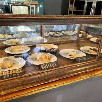 The Bun Shop - Pastry selection - Breakfast & Brunch Near Me - Baltimore, Maryland The Bun Shop - Pastry selection - Breakfast & Brunch Near Me - Baltimore, Maryland