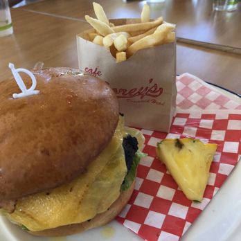 Cafe Morey's - Bacon cheeseburger - American Near Me - Honolulu, Hawaii