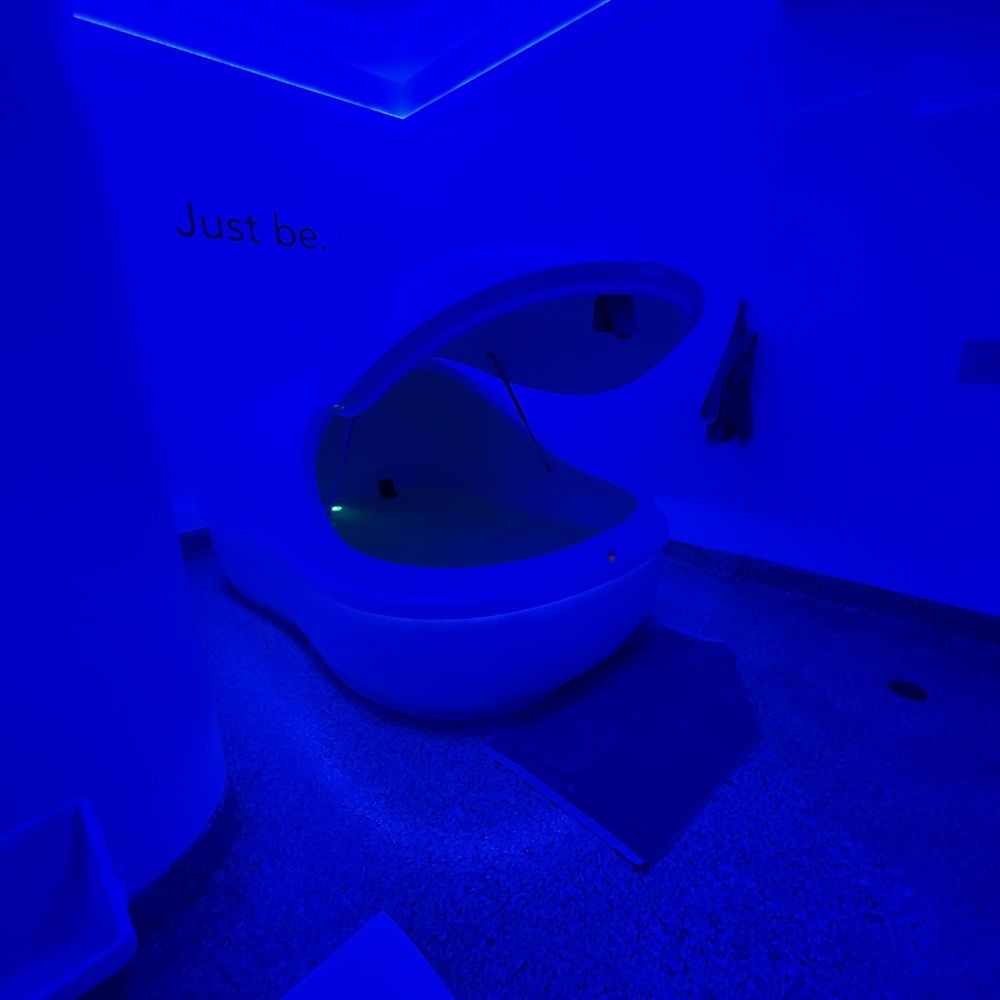 Be Spa - FLOAT Pods, room. - Float Spa Near Me - Redondo Beach, California