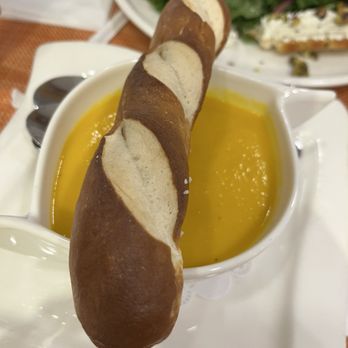 Forty Carrots - Carrot soup and soft pretzel - Breakfast & Brunch Near Me - New York, New York