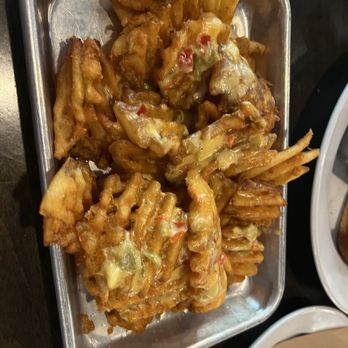 Emmy Squared Pizza - Zia Fries - Pizza Near Me - Glen Allen, Virginia