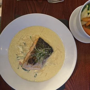 The Holly Tree Returant - Salmon - Seafood Near Me - Appin, ABE